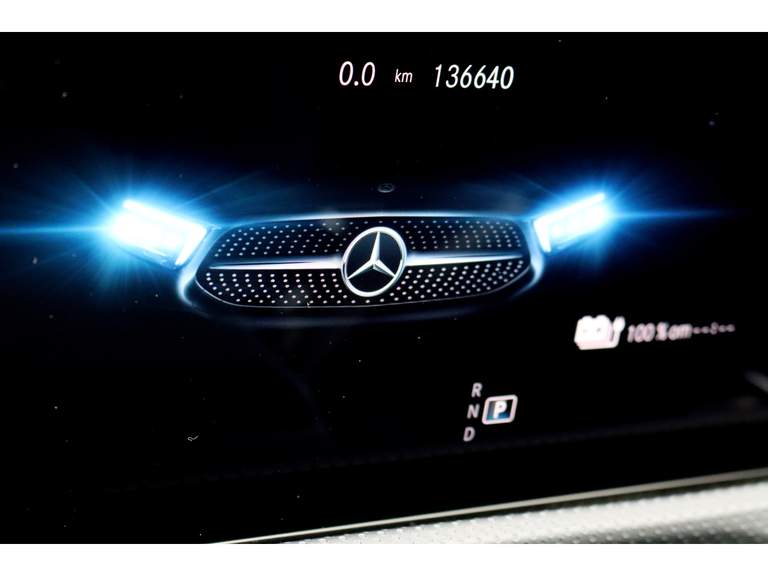 Mercedes-Benz Mercedes-Benz