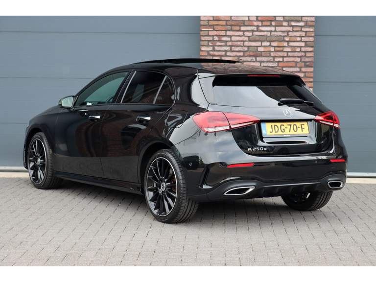 Mercedes-Benz Mercedes-Benz