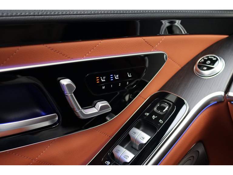 Mercedes-Benz Mercedes-Benz