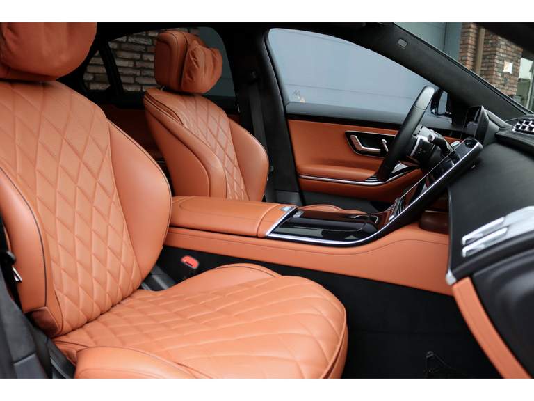 Mercedes-Benz Mercedes-Benz
