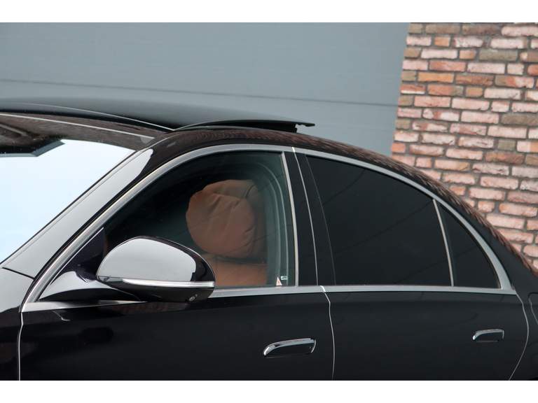 Mercedes-Benz Mercedes-Benz