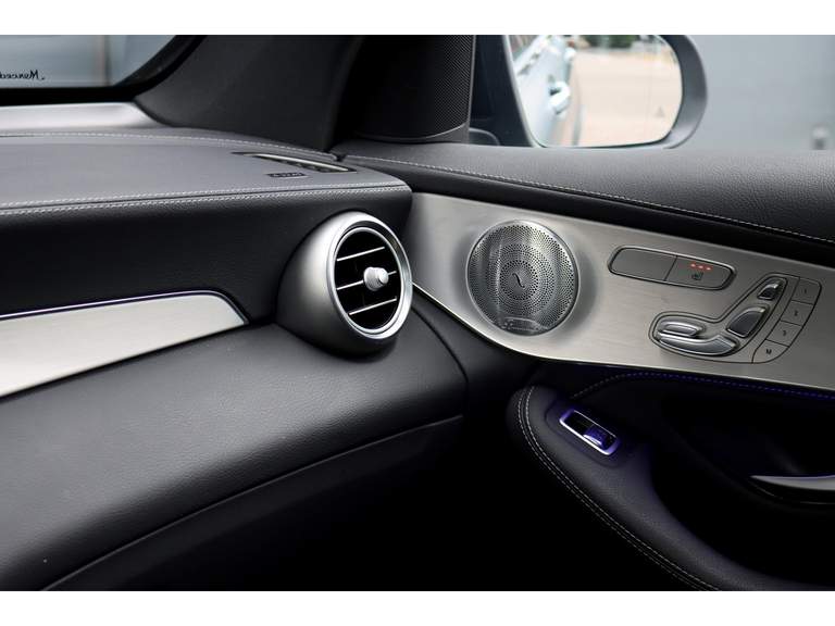 Mercedes-Benz Mercedes-Benz