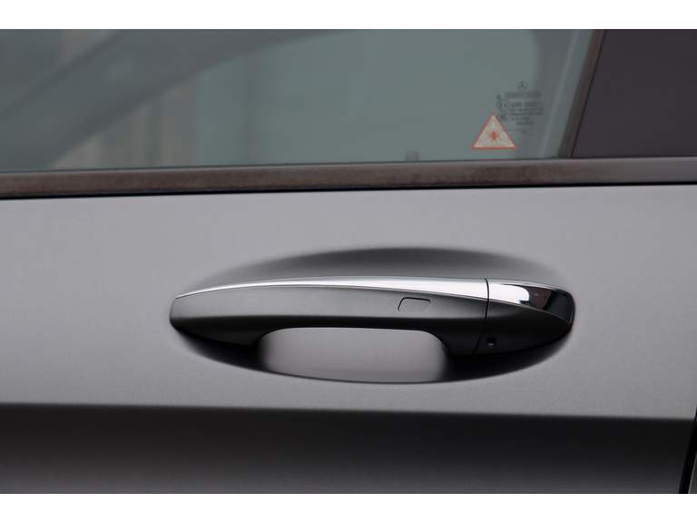 Mercedes-Benz Mercedes-Benz