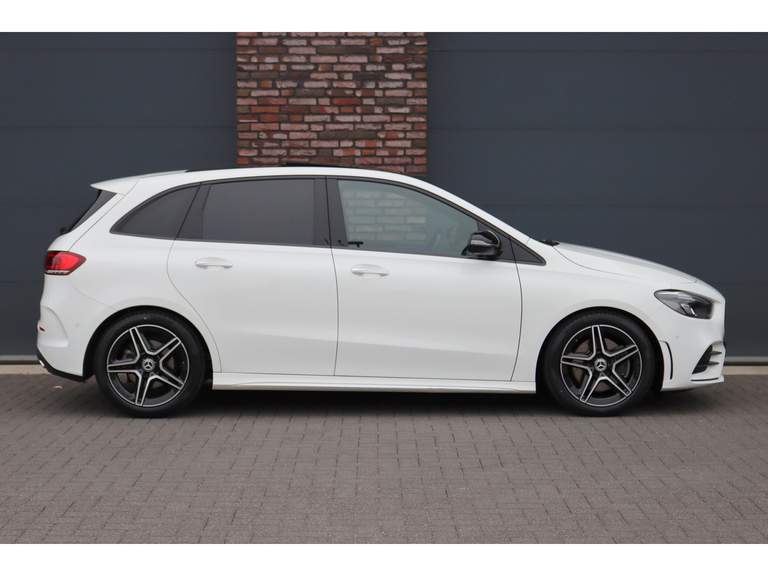 Mercedes-Benz Mercedes-Benz