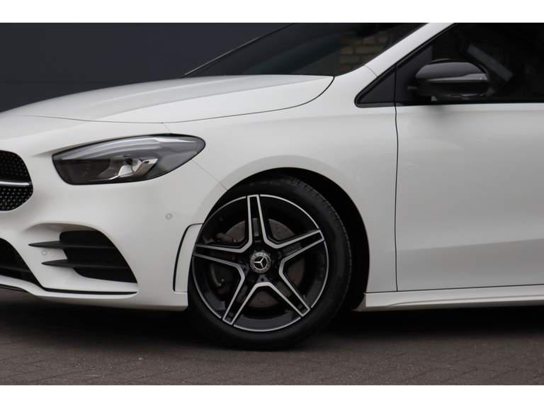 Mercedes-Benz Mercedes-Benz