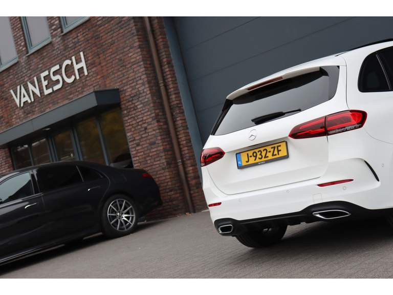 Mercedes-Benz Mercedes-Benz