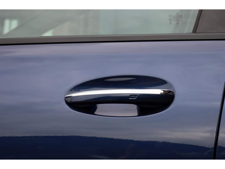 Mercedes-Benz Mercedes-Benz