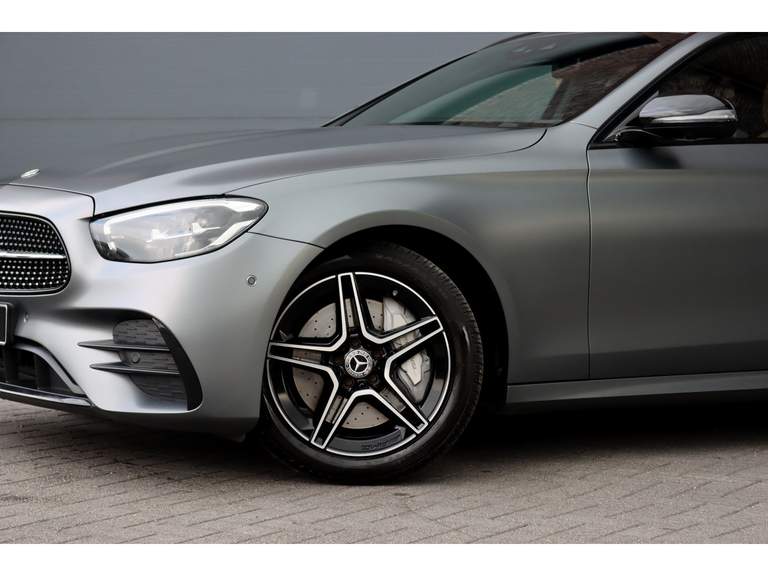 Mercedes-Benz Mercedes-Benz