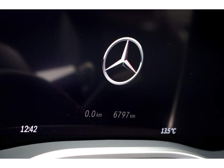 Mercedes-Benz Mercedes-Benz