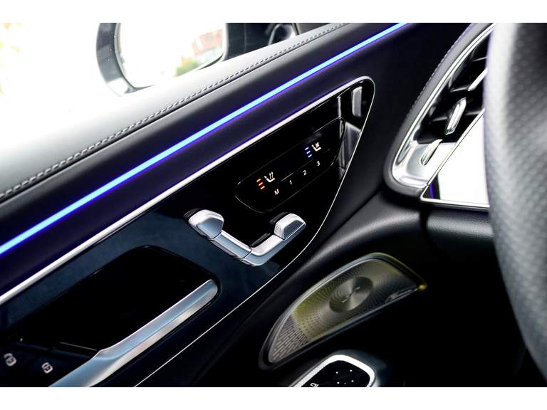 Mercedes-Benz Mercedes-Benz