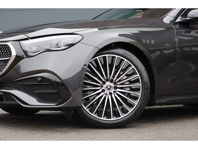 Mercedes-Benz Mercedes-Benz