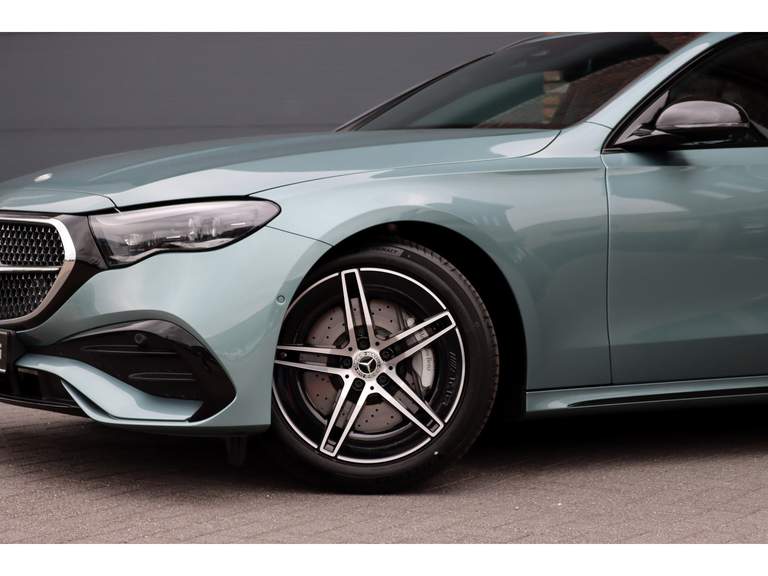 Mercedes-Benz Mercedes-Benz