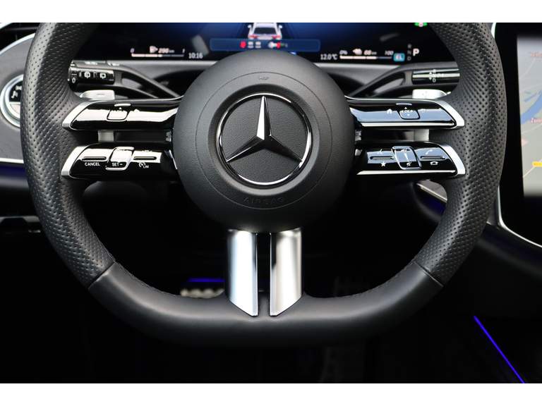 Mercedes-Benz Mercedes-Benz