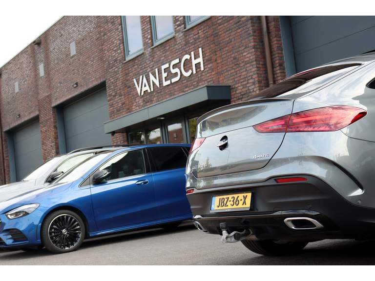 Mercedes-Benz Mercedes-Benz