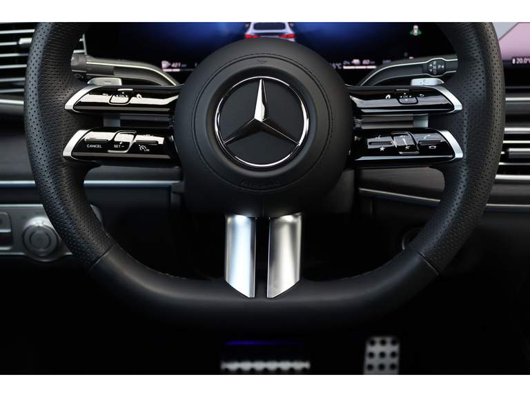 Mercedes-Benz Mercedes-Benz