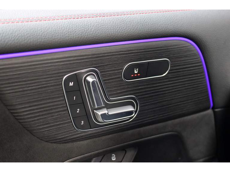 Mercedes-Benz Mercedes-Benz