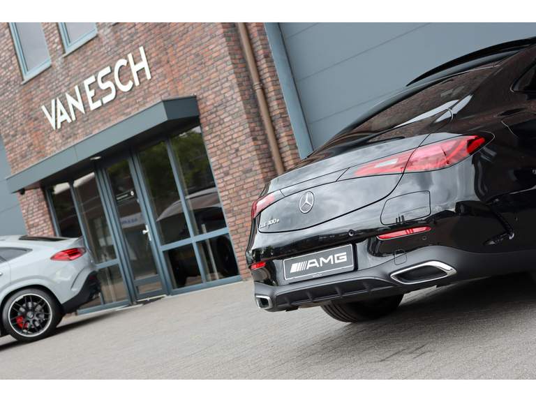Mercedes-Benz Mercedes-Benz