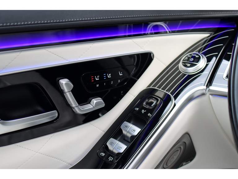 Mercedes-Benz Mercedes-Benz