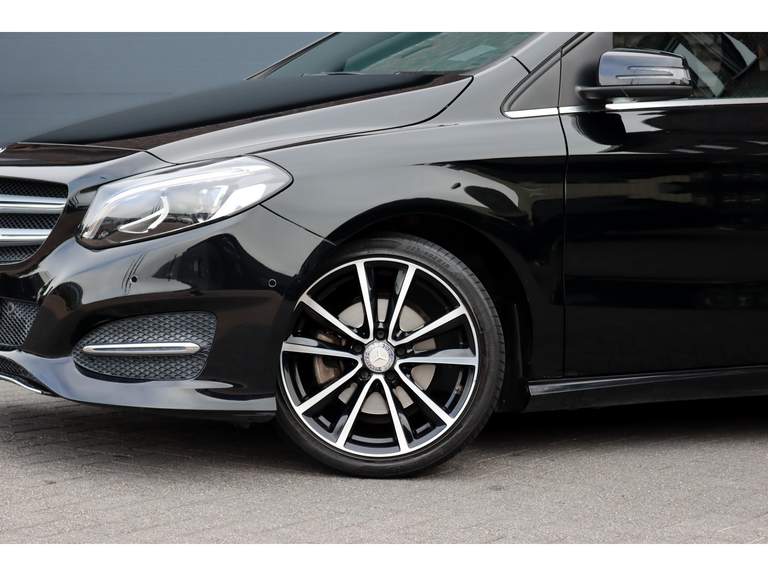 Mercedes-Benz Mercedes-Benz
