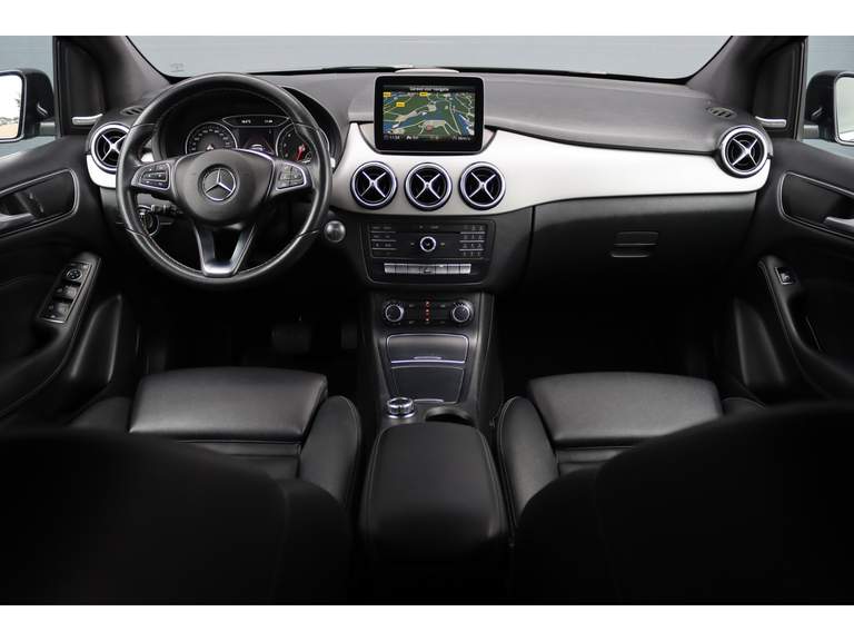 Mercedes-Benz Mercedes-Benz