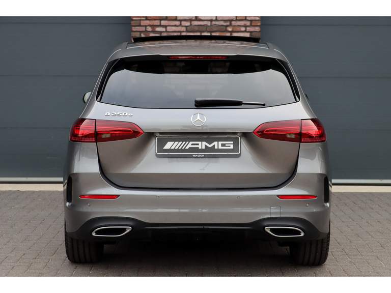 Mercedes-Benz Mercedes-Benz