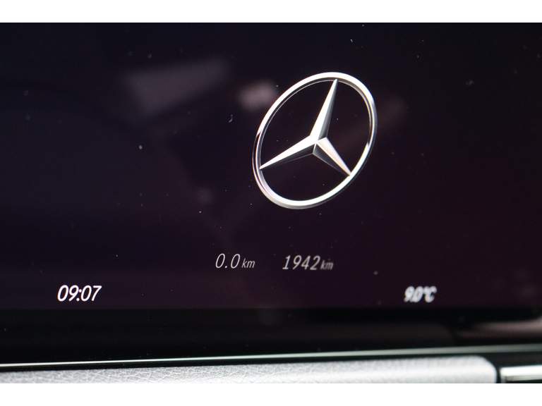 Mercedes-Benz Mercedes-Benz