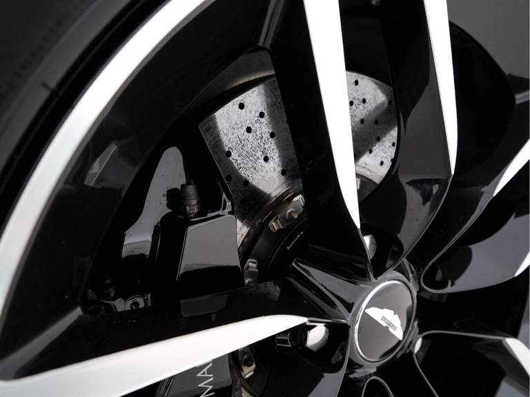 Aston Martin Aston Martin