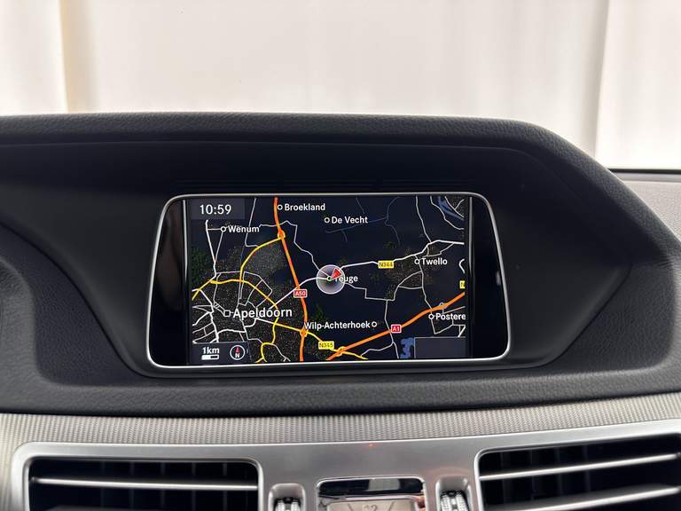 Mercedes-Benz Mercedes-Benz