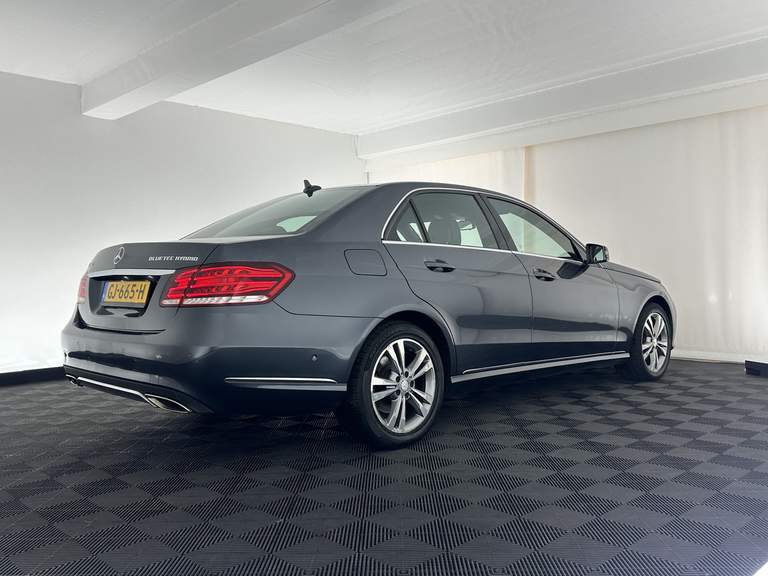 Mercedes-Benz Mercedes-Benz