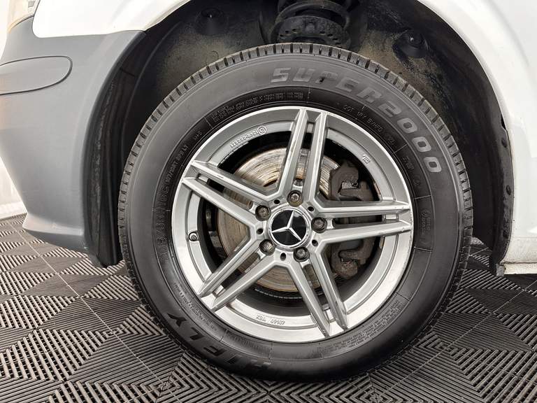 Mercedes-Benz Mercedes-Benz