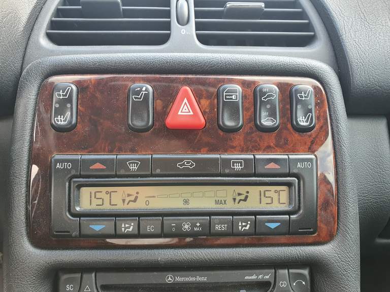 Mercedes-Benz Mercedes-Benz