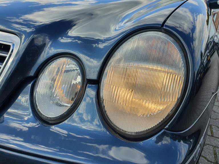 Mercedes-Benz Mercedes-Benz