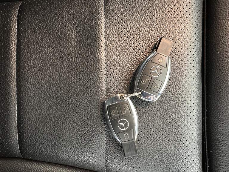 Mercedes-Benz Mercedes-Benz