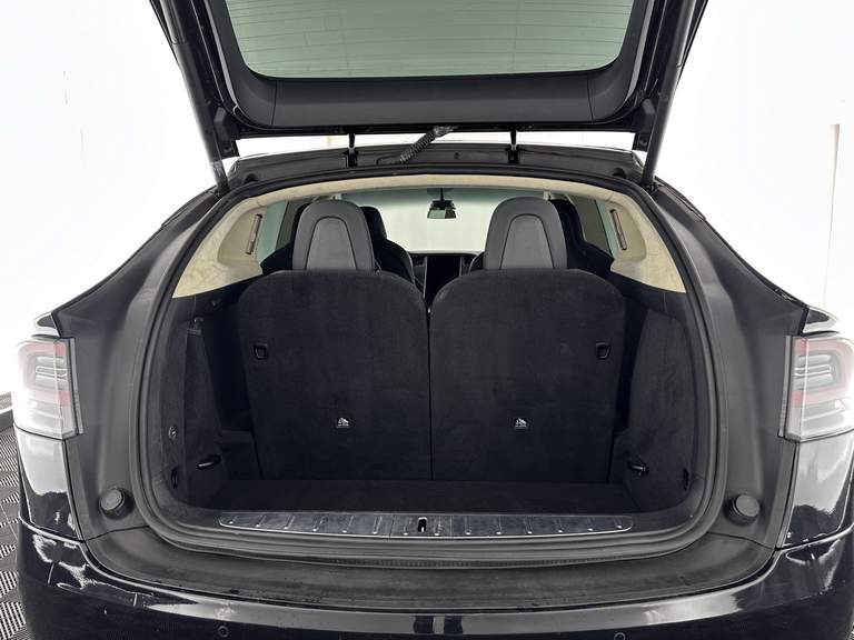 Tesla Tesla