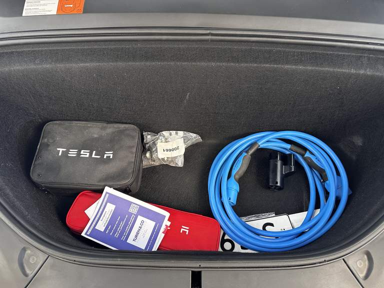 Tesla Tesla