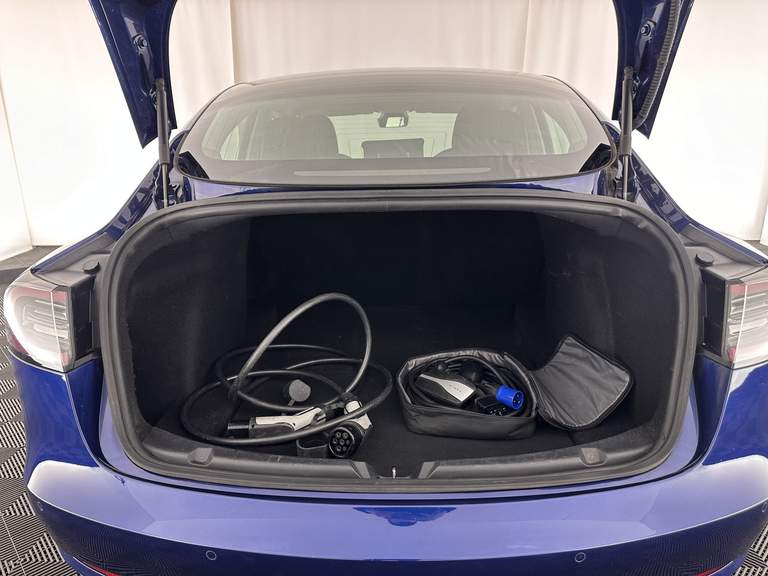 Tesla Tesla