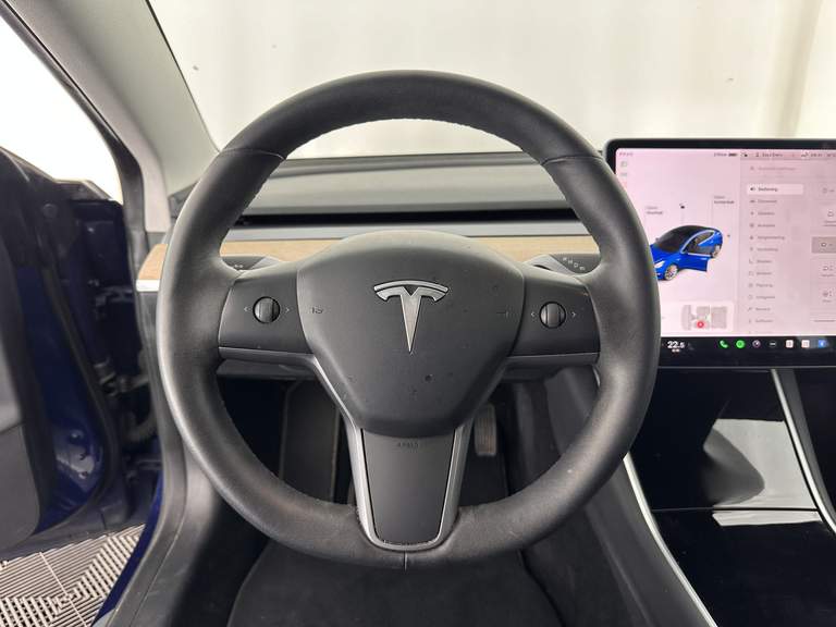 Tesla Tesla