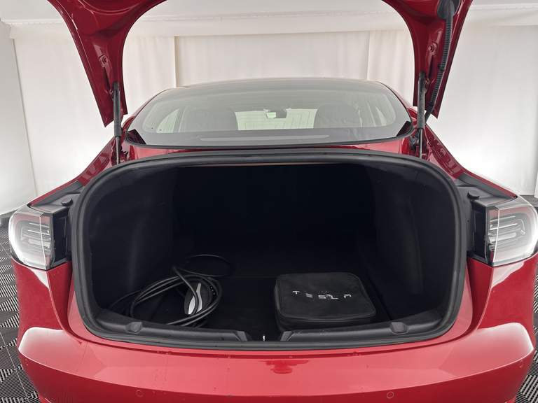 Tesla Tesla