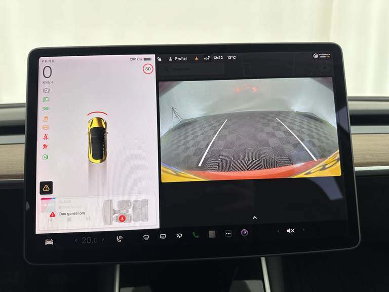 Tesla Tesla