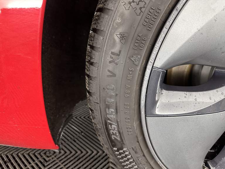 Tesla Tesla