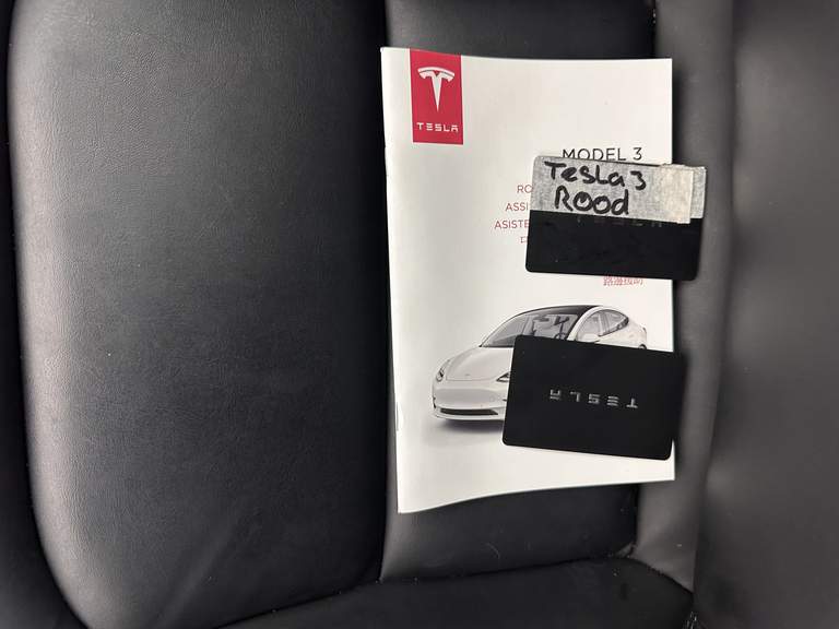 Tesla Tesla