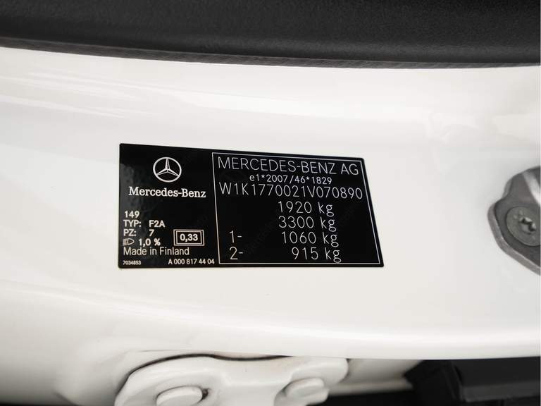 Mercedes-Benz Mercedes-Benz