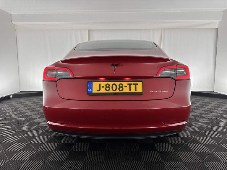 Tesla Tesla