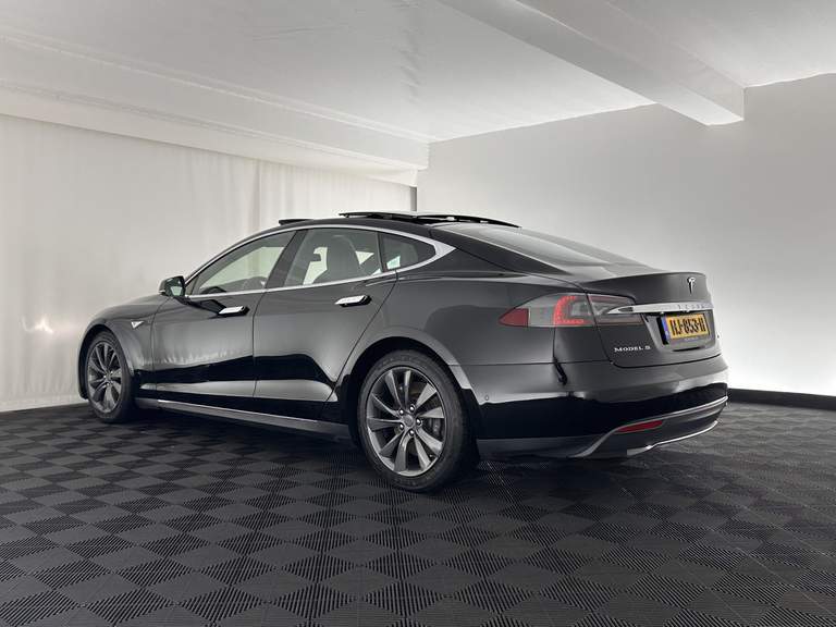 Tesla Tesla