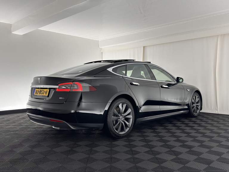 Tesla Tesla