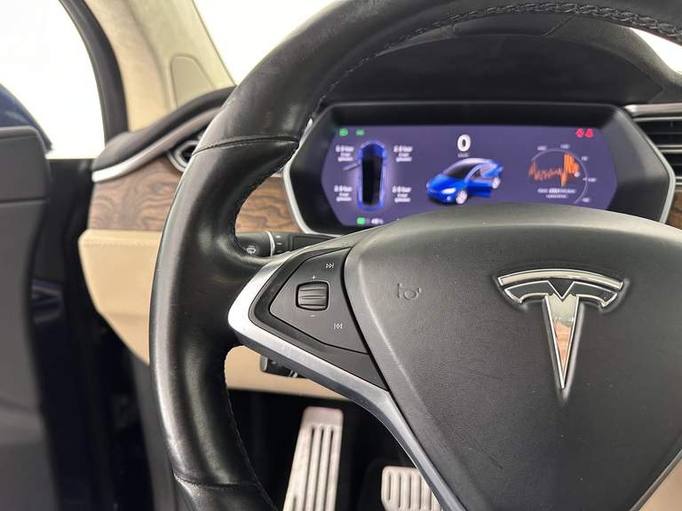 Tesla Tesla
