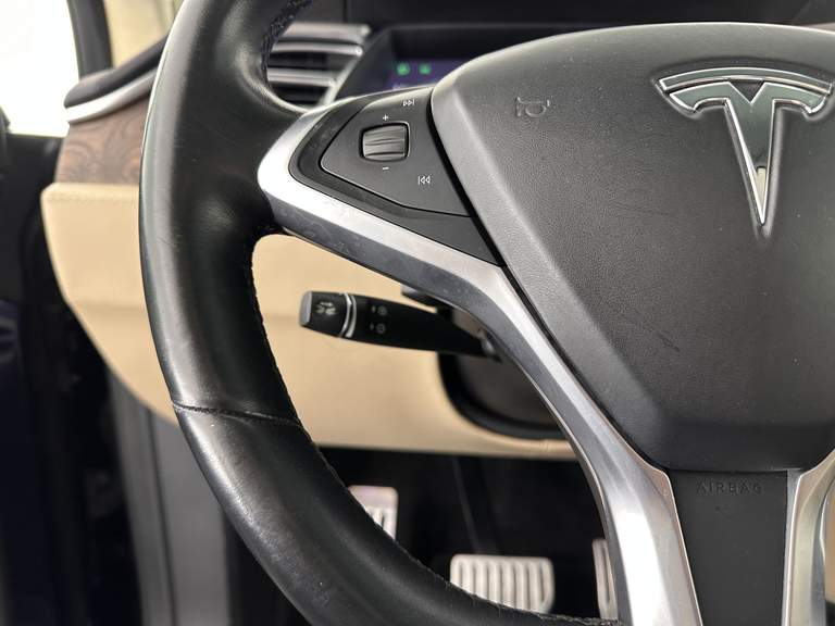Tesla Tesla