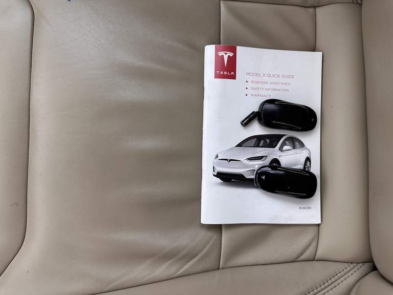 Tesla Tesla