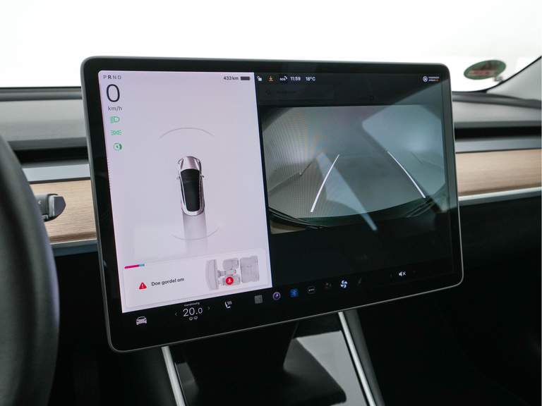 Tesla Tesla