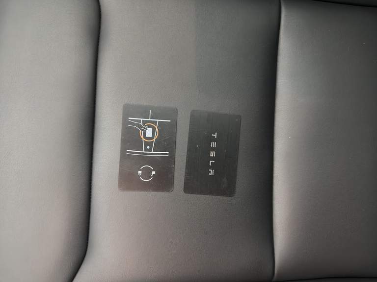 Tesla Tesla